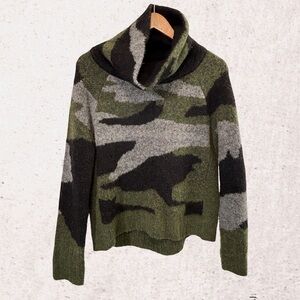 RD Style Green and Black Cowl Neck Sweater